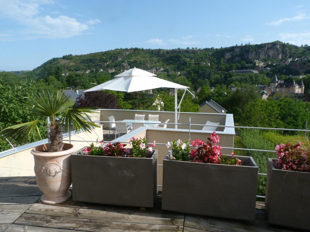 La Desirade Bed & Breakfast Salles-la-Source Exterior foto