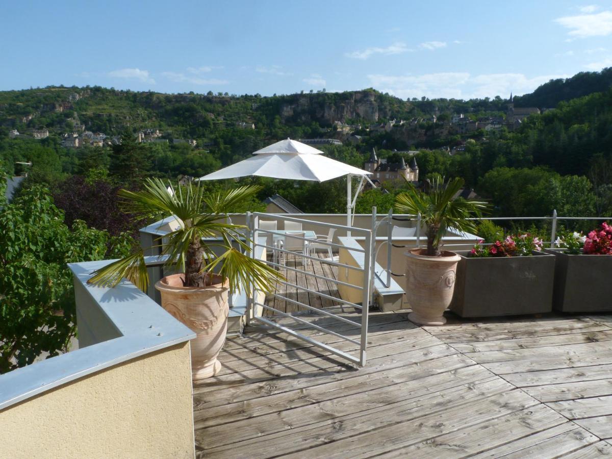 La Desirade Bed & Breakfast Salles-la-Source Exterior foto